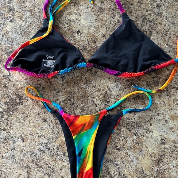 Vibrant Multicolor Bikini Set - Picture 2 of 3